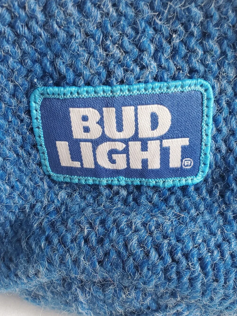 Bud Light Vintage Can Bottle Holder Mitt Glove Blue Acrylic Wool Knit